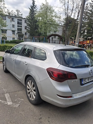 Vând: Opel Astra J Sport (1980 euro; 24.12.2011) - imagine 3