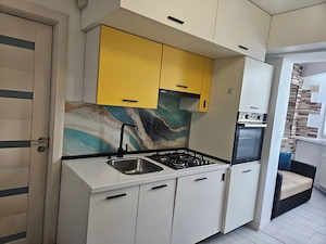 Ofer spre chirie apartament 2 camere  decomandat  - imagine 6