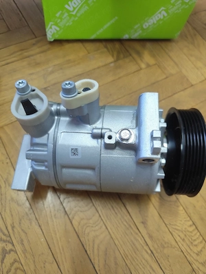 Compresor Clima AC Valeo 699357 - NOU - Grupul VAG (Audi, VW, Seat, Skoda) - imagine 3