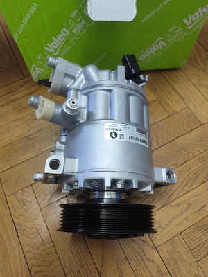 Compresor Clima AC Valeo 699357 - NOU - Grupul VAG (Audi, VW, Seat, Skoda) - imagine 4