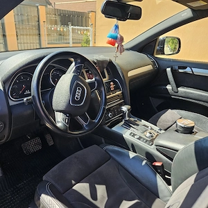 Audi Q7  An 2015 - imagine 4
