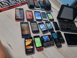 vand telefoane 
