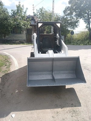 Mini încărcător bobcat s130 - imagine 4