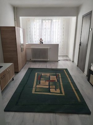 proprietar închiriez garsoniera 