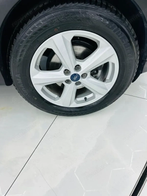 FORD KUGA - imagine 9