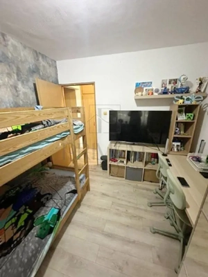 GIROCULUI -3 CAM -RENOVAT -DECOM. -CENTRALA AC -SPATIOS -BOXA - imagine 5
