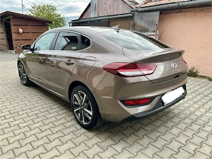 Hyundai i30 Fastback - imagine 3