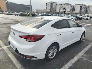 Hyundai Elantra  - imagine 2