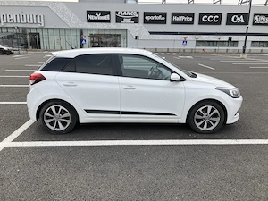 Hyundai i20 2018 LED LINE, primul proprietar, carte service, 23600 km - imagine 2