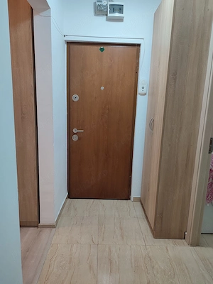 Vând apartament 2 camere cf 1 decomandat 