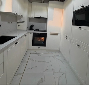 Apartament 3 camere de vânzare în Cosmopolis - imagine 4