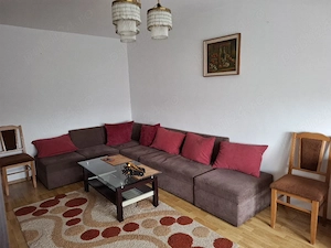 inchiriez apartament 2 camere Brosteni zona Banca Transilvania