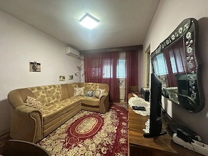 Agentia imobiliara VIGAFON vinde apartament 3 camere Malu Rosu - imagine 2
