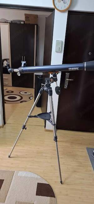 Vând telescop AstroMaster70