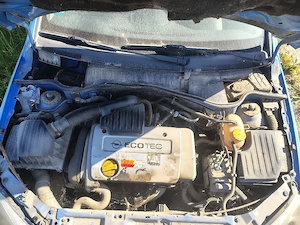Dezmembrez Opel Corsa C 