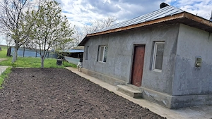 Vand Schimb Casa cu Teren