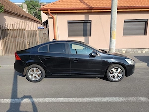  Volvo S60  - imagine 2