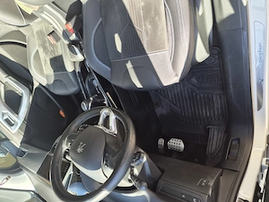 Peugeot 2008 - imagine 9