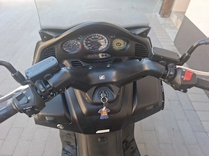 Maxi scuter Honda SW 400 - imagine 3
