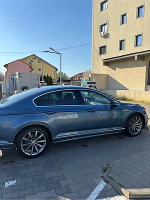 VW Passat B8 Highline R-Line 4Motion 240cp - imagine 8