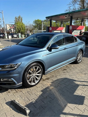 VW Passat B8 Highline R-Line 4Motion 240cp - imagine 6