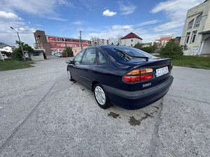 Vand renault laguna 1 1999 1.6 16v - imagine 2