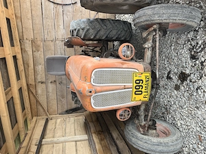 Tractor Fiat 411 