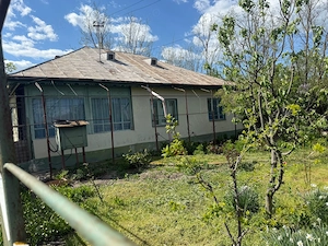 Vând casă locuibilă cu teren 1.770 mp - C.A. Rosetti, Buzău - 34.000 euro negociabil
