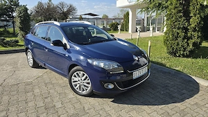 Renault Mégane Bose  - imagine 4