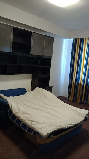 Vind apartament 2 camere decomandat in Tirnaveni Mureș etaj 4 in cartierul Victoriei preț 45.000  - imagine 2