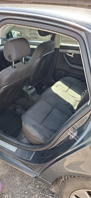 vând Audi A4, 1.9 tdi an 2006,stare bună  - imagine 9