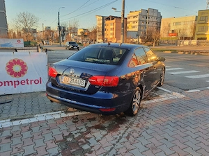VW Jetta, 1.6TDi, dotari Highline - imagine 5