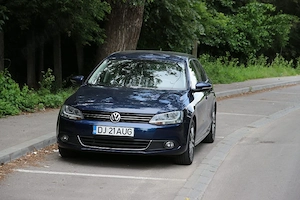 VW Jetta, 1.6TDi, dotari Highline - imagine 2