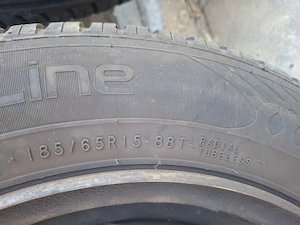 Jante + anvelope vara Nokian tyres pt Logan 185/65 R15 88T - imagine 3