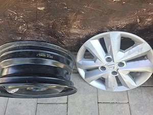 Jante + anvelope vara Nokian tyres pt Logan 185/65 R15 88T