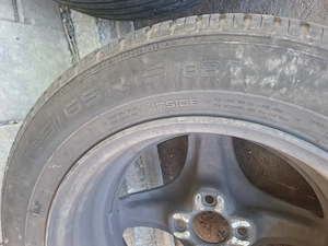 Jante + anvelope vara Nokian tyres pt Logan 185/65 R15 88T - imagine 2