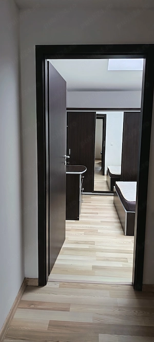 Apartament 3 camere de închiriat 