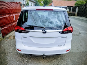 Vând OPEL Zafira Tourer  - imagine 2