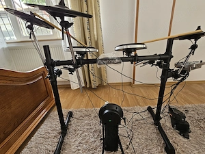 Tobe electronice Behringer
