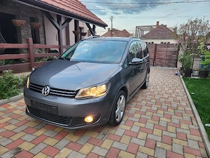 VW Touran 2014 - 2.0 TDI - DSG - Panorama - Family Edition    - imagine 2