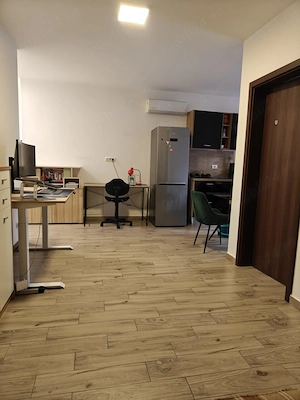 Proprietar, vând apartament cu 2 camere, strada Ceyrat, West Residence, Oradea. - imagine 6