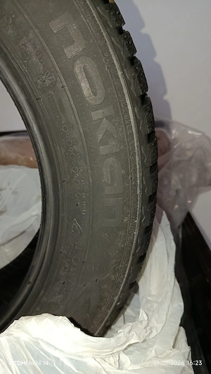 Vând anvelope noi iarna Nokian 185/60 R15 - imagine 2