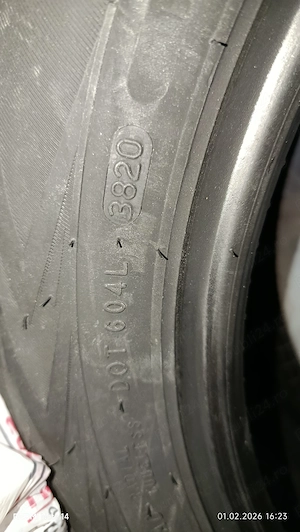 Vând anvelope noi iarna Nokian 185/60 R15 - imagine 4