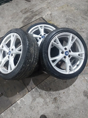Jante R 18 ford cu anvelope 