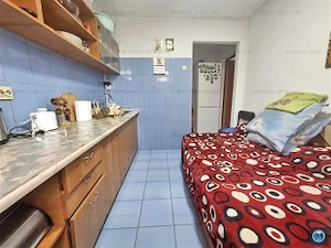 Vand garsoniera 30000 euro negociabil sau schimb cu apartament 2 camere ofer diferenta - imagine 4