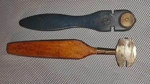 DIAMANT  pt. taiat geamuri 2 bucati sunt pe rotita ambele - le vind pt. colectie panoplie 