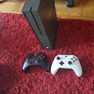Se vinde Xbox one s ediție Green! 