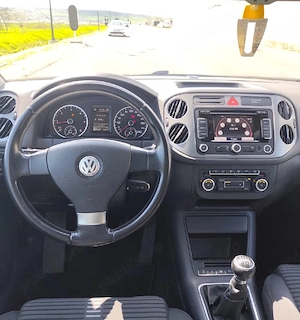 VW Tiguan, an 2010, 2.0 tdi - imagine 8