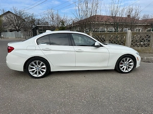 BMW 320i Xdrive luxury line - imagine 3