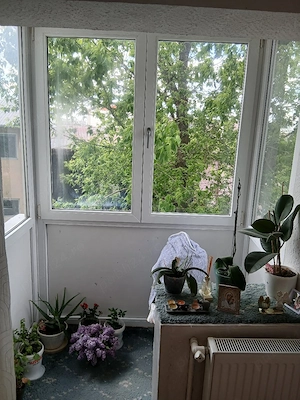  vând apartament cu trei camere  - imagine 9